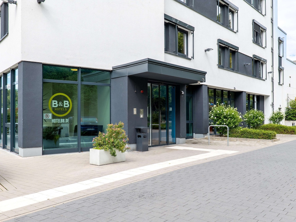 B&B HOTEL Stuttgart-Airport/Messe