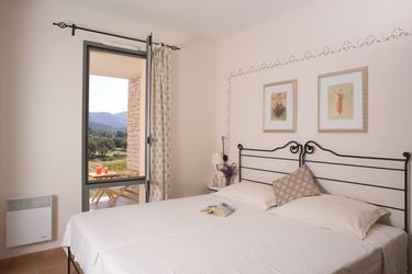 8-Personen Ferienwohnung (max. 4 adults) Isle sur la Sorgue