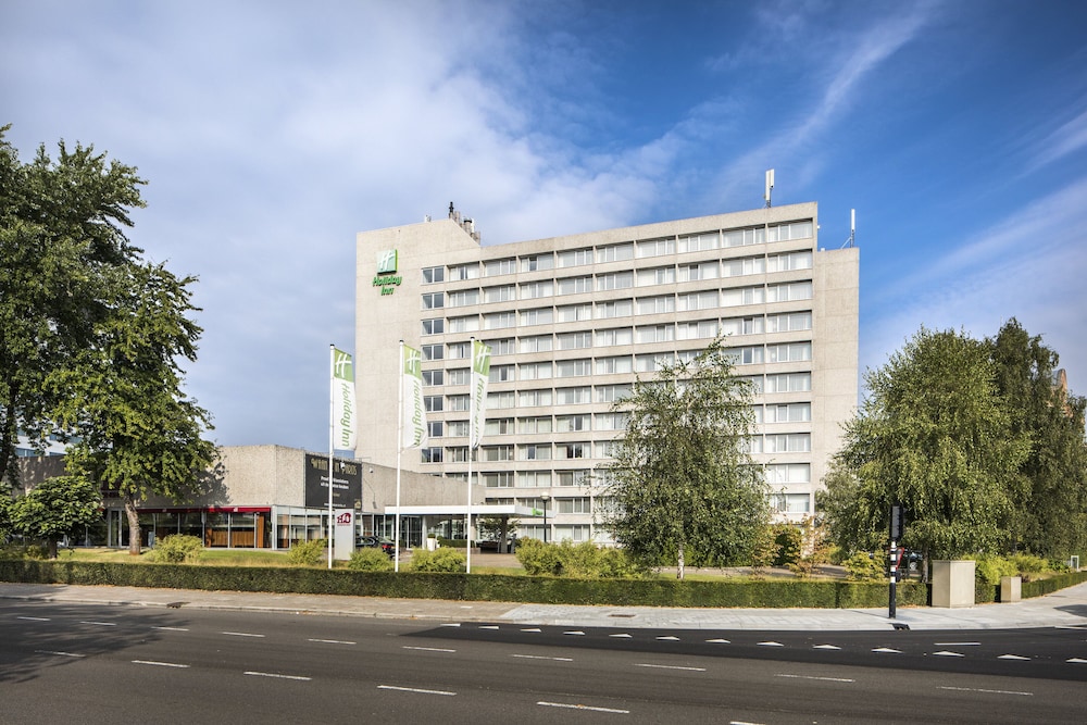 Holiday Inn Eindhoven Centre an IHG Hotel