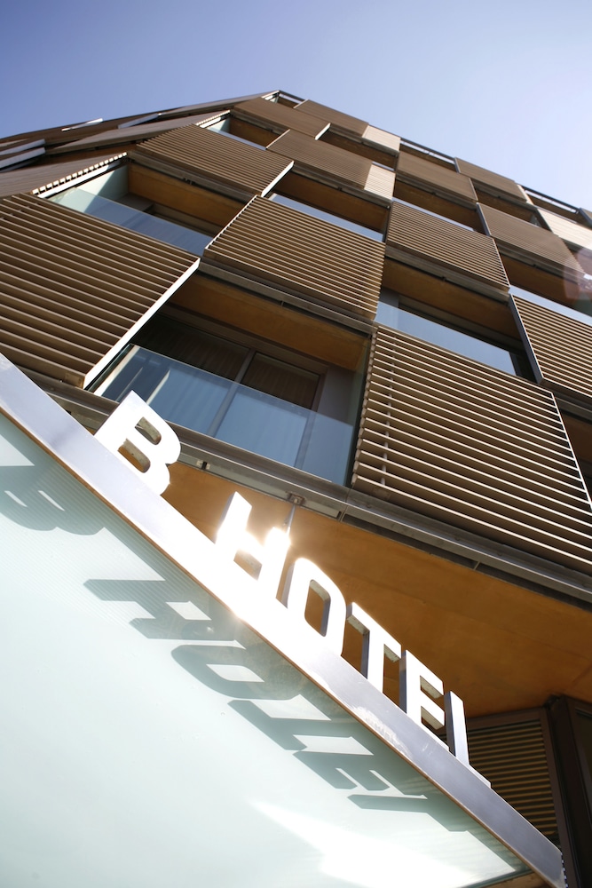 B-Hotel