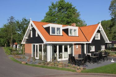 16-person group accommodation GB16L