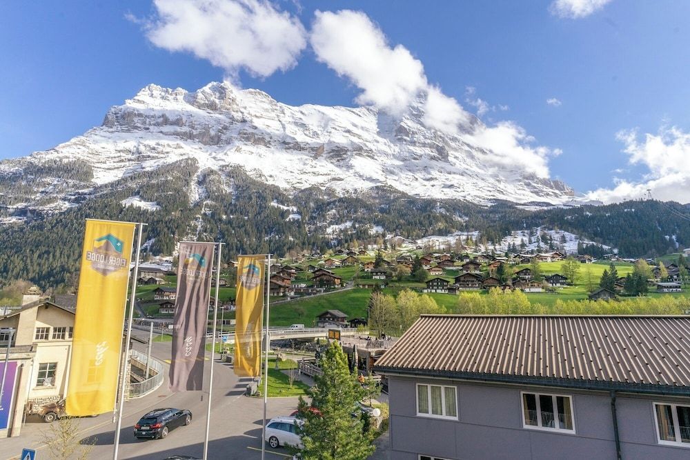 Eiger Lodge Easy