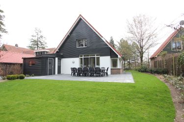 12-person group accommodation Familievilla