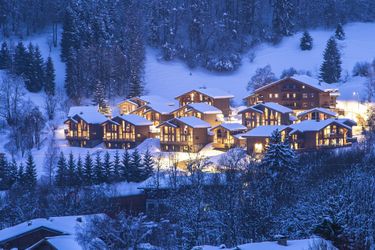 11-persoons bungalow Nice chalet with fireplace in Megève, 1,5 km. from ski slope