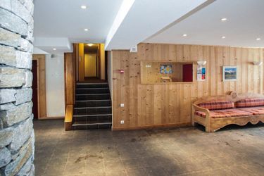 5-persoons bungalow Nice apartment in a modern chalet at 250 m. from a ski lift