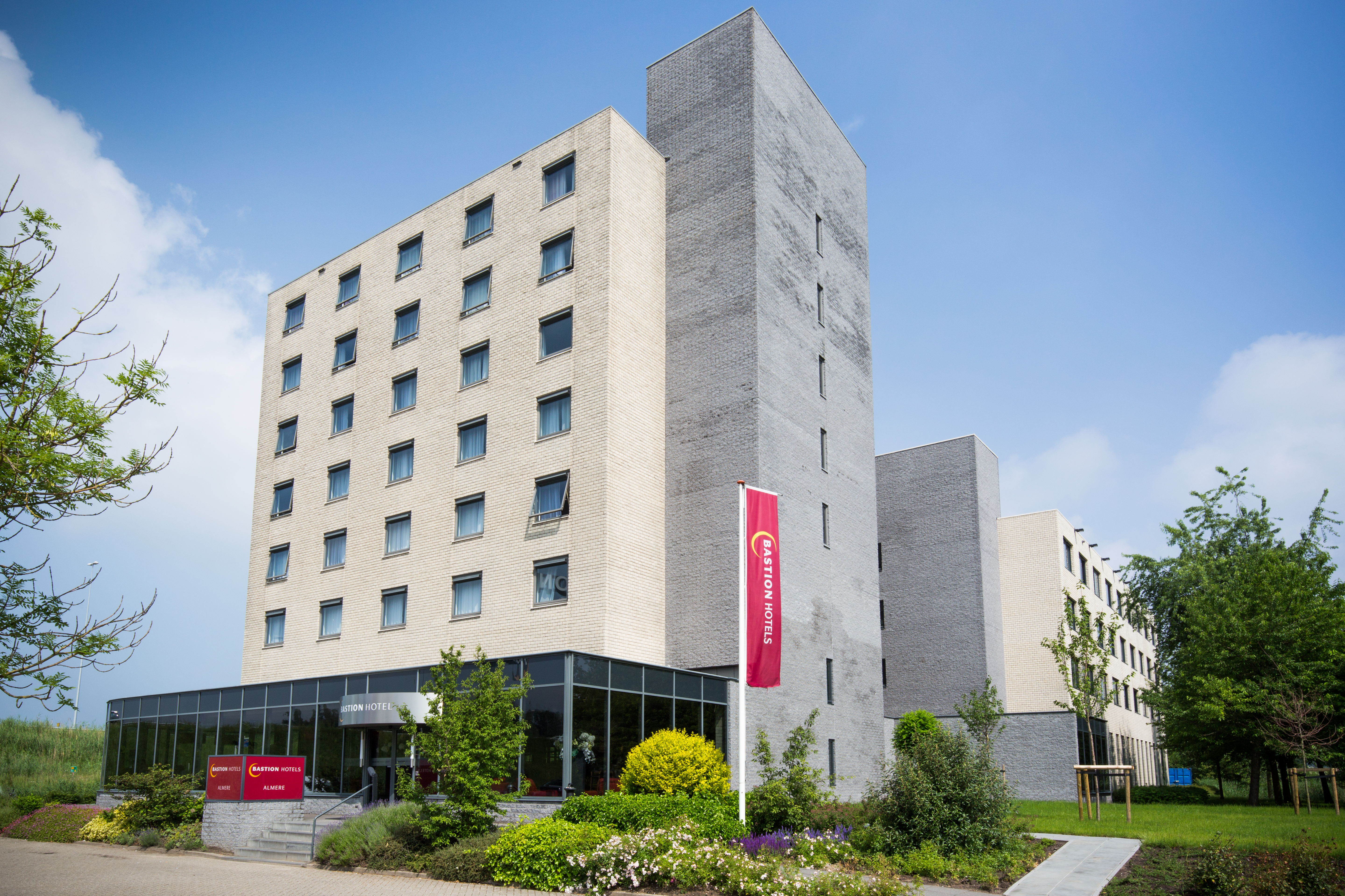 Bastion Hotel Almere <br/>64.00 ew <br/> <a href='http://vakantieoplossing.nl/outpage/?id=efd147f1dc63d867c12340d7fe300c8e' target='_blank'>View Details</a>