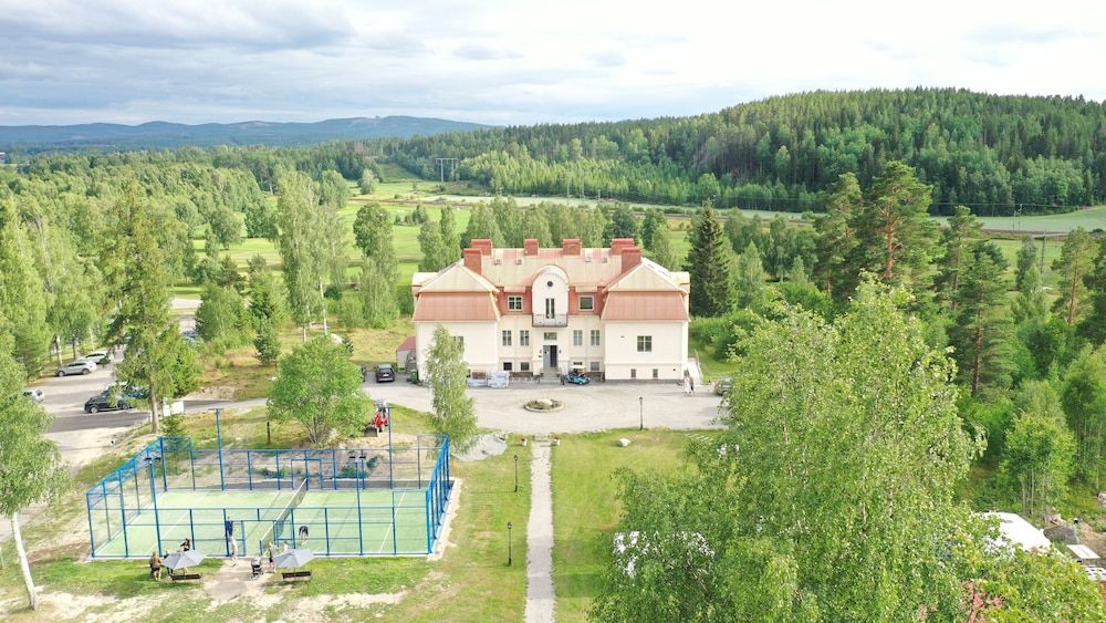 Norrfly Herrgård AB.