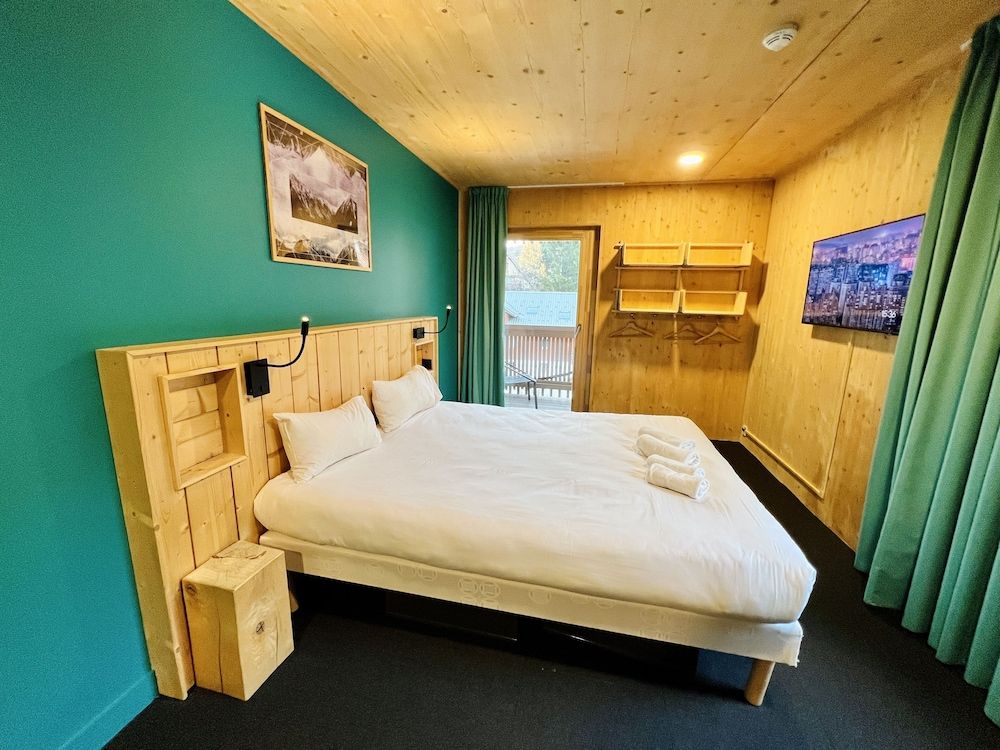 The People - Les 2 Alpes - Hostel