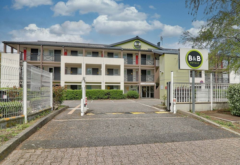 B&B HOTEL Clermont-Ferrand Le Brézet Aéroport
