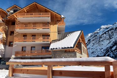 6-persoons bungalow Modern apartment with a dishwasher in authentic Vaujany