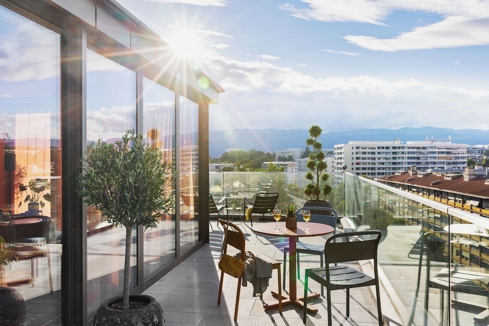 Stay KooooK Geneva City - Online Check In