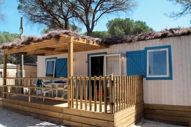 8-persoons bungalow Bungalow à thèmes Confort 4 Pièces 6/8 Personnes Climatisé + TV