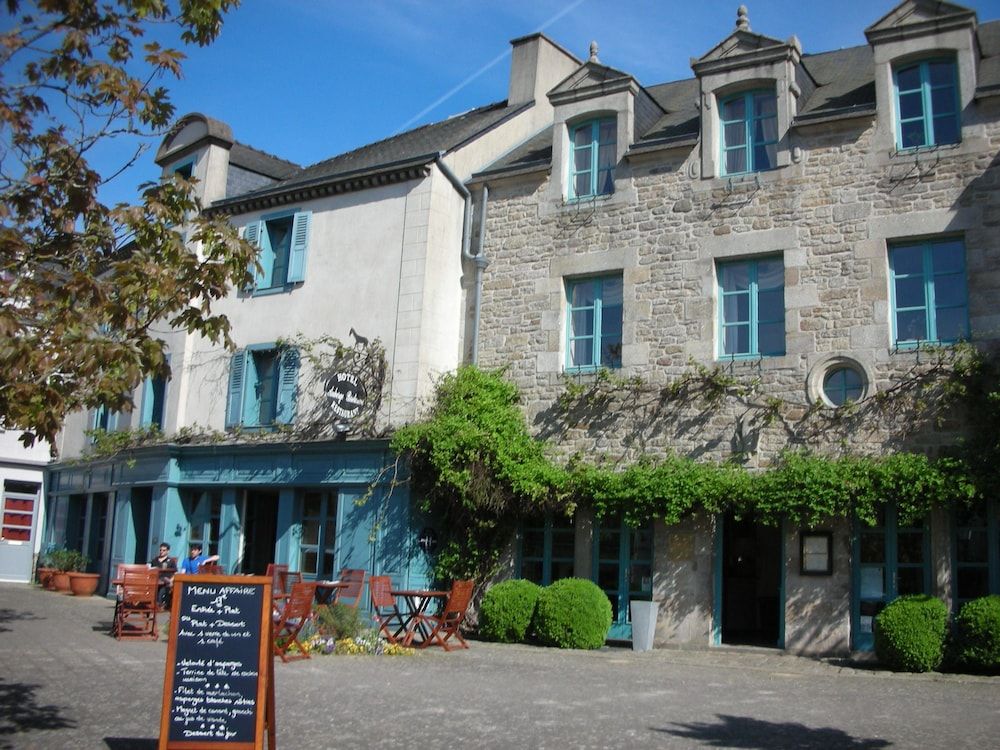 L'Auberge Bretonne.