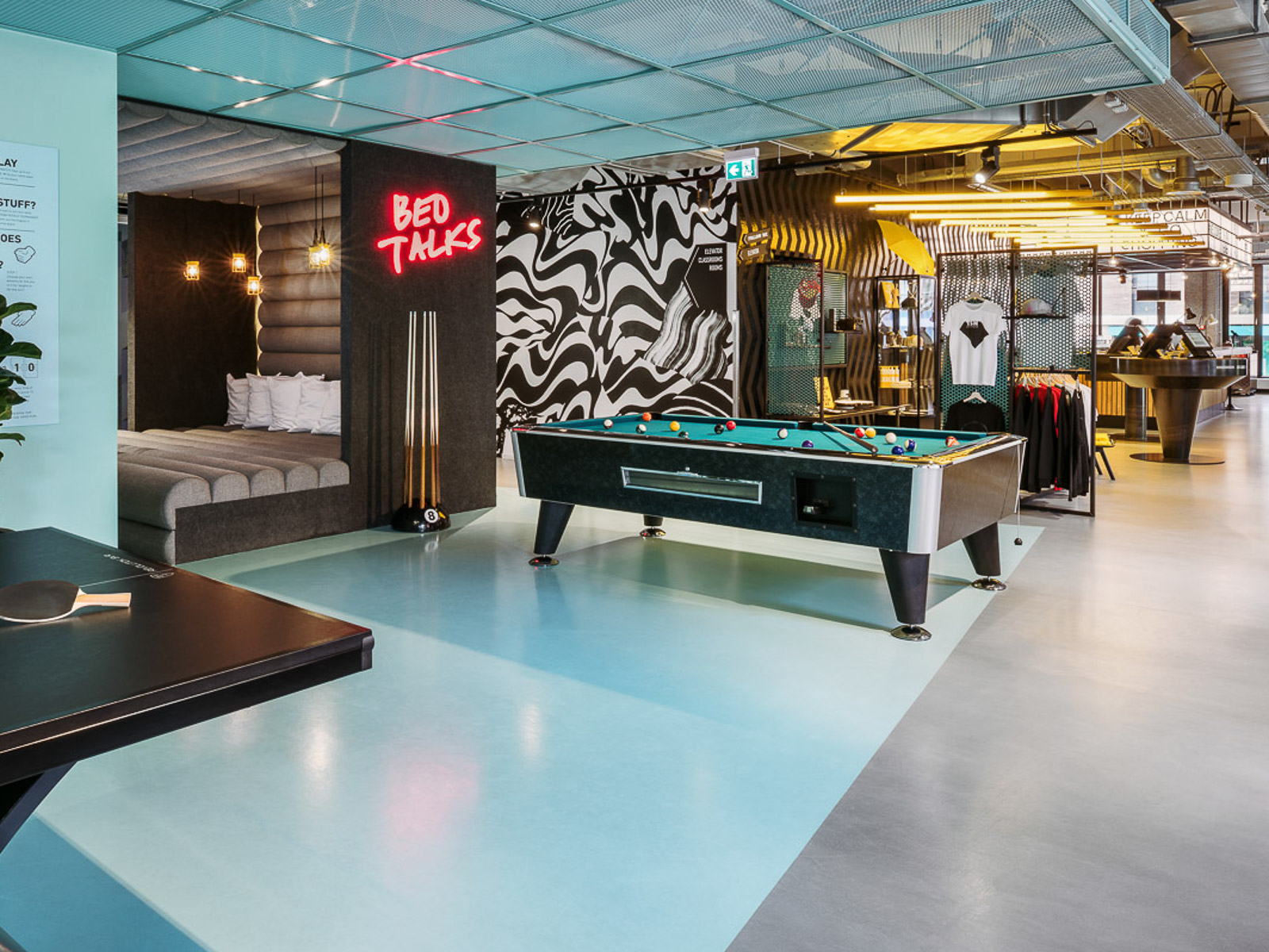 The Student Hotel Amsterdam West <br/>59.00 ew <br/> <a href='http://vakantieoplossing.nl/outpage/?id=9bd82d7f171b153005817bdeaad169f9' target='_blank'>View Details</a>