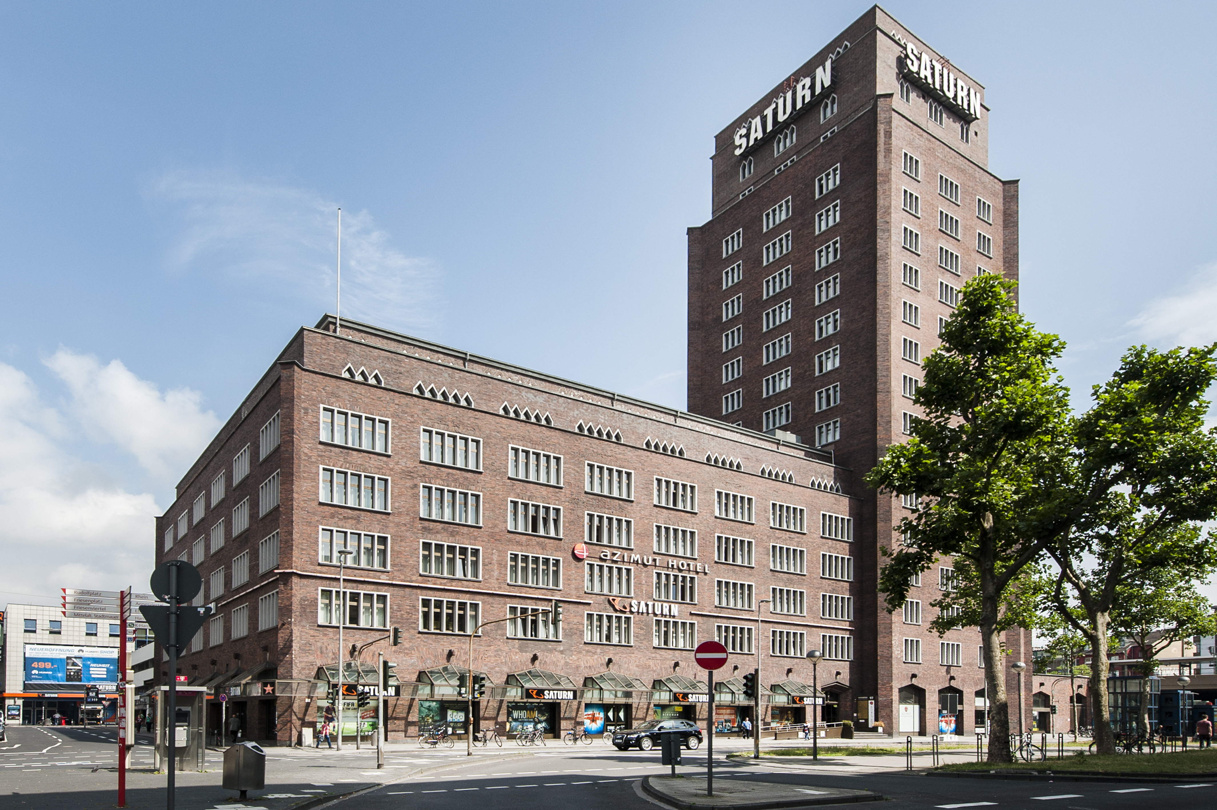 AZIMUT Hotel Cologne <br/>80.00 ew <br/> <a href='http://vakantieoplossing.nl/outpage/?id=0a2393240b9615d0ea0f4f46f819a1fc' target='_blank'>View Details</a>