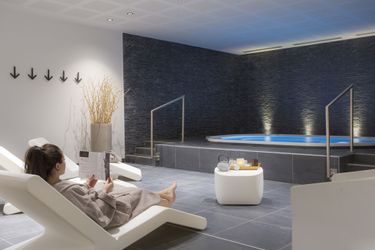 8-Personen Ferienhaus Attractive apartment in a chalet directly on the ski slope