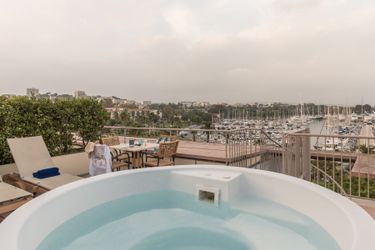 4-la personne appartement Supérieur 25J with Whirlpool