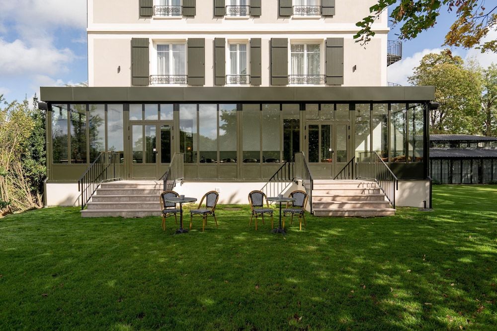 Villa Edmond Hôtel & Spa - Maison Blanche Bièvres.