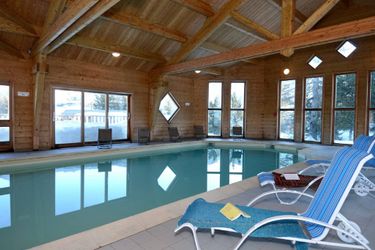 6-Personen Ferienhaus Wooden apartment in family friendly and sunny Superdevoluy