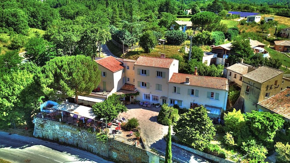 Auberge de l'escargot d'or.