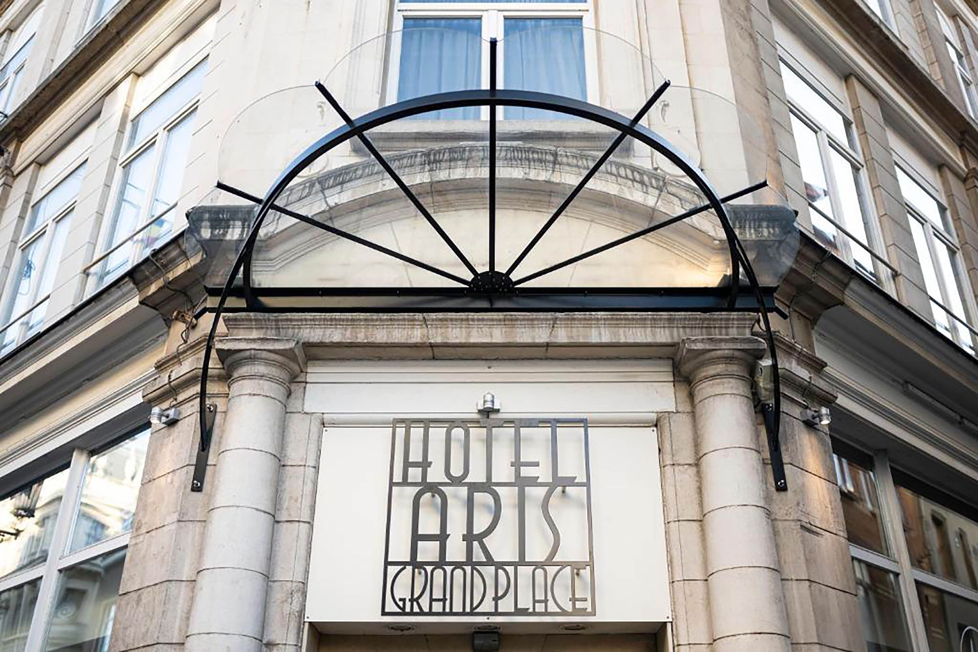 Aris Grand Place Hotel <br/>90.00 ew <br/> <a href='http://vakantieoplossing.nl/outpage/?id=d7573205ac19e5e287da1a34de9f5f3b' target='_blank'>View Details</a>