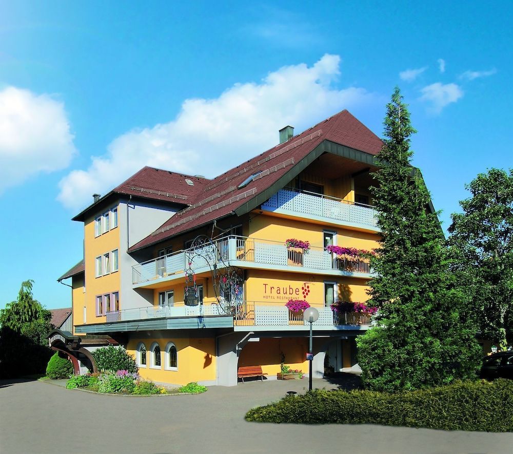 Traube Lossburg Hotel Restaurant.