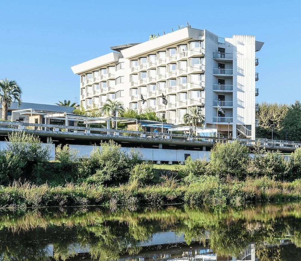 Ibis Styles Dax Center.