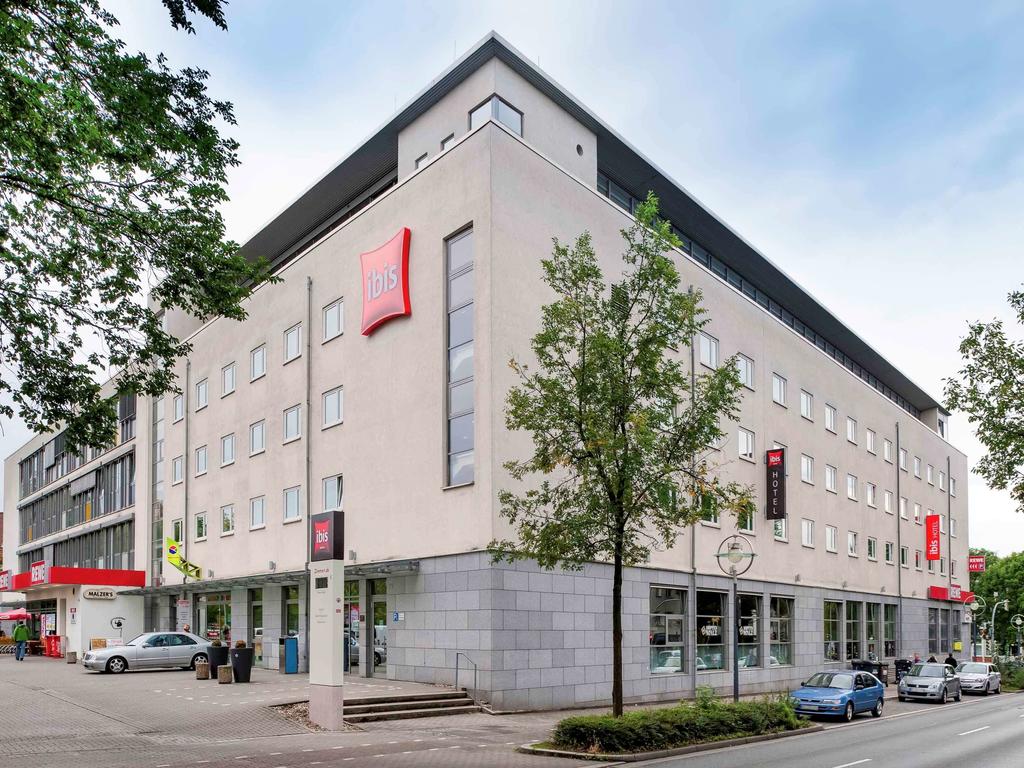 ibis Dortmund City <br/>61.11 ew <br/> <a href='http://vakantieoplossing.nl/outpage/?id=493788415b28d8761221f1f70b2630dc' target='_blank'>View Details</a>