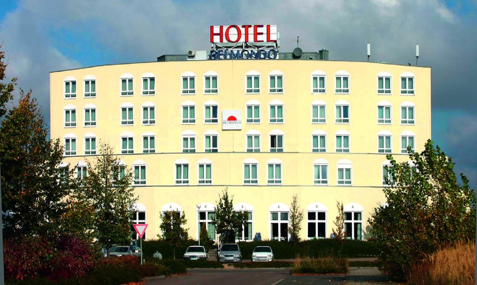 H&S Hotel Belmondo Leipzig Airport <br/>84.00 ew <br/> <a href='http://vakantieoplossing.nl/outpage/?id=a3042138b68e68e207368cc28f834b15' target='_blank'>View Details</a>