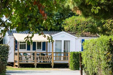 6-persoons bungalow Mobil Home Classique 4 Pièces 6 Personnes + TV