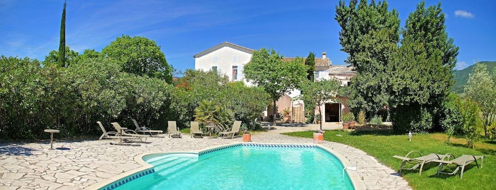 Hôtel la Bastide des Monges.