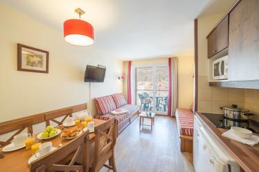 4-person apartment Standard