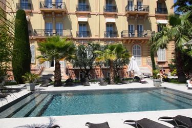 4-persoons bungalow Luxurious apartment with terrace in the famous city of Cannes