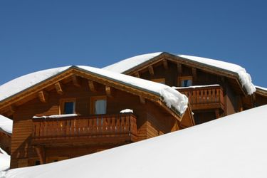 7-persoons bungalow Nice chalet on a sunny mountain side on the slopes of Plagne
