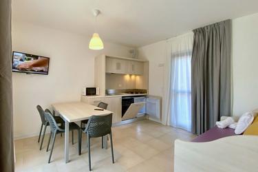 6-Personen Ferienwohnung Standard on the first floor with balcony (max 4 adults)