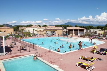 4-Personen Ferienhaus Comfortable holiday home with dishwasher near Mont Ventoux