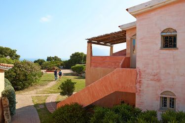 2-persoons bungalow Well-kept studio with a nice balcony or terrace near the sea