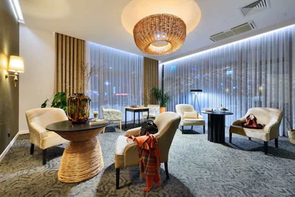 Arche Hotel Pu?awska Residence