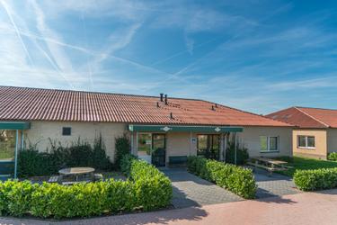 20-person group accommodation