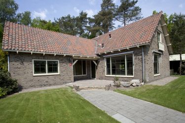 14-person group accommodation Familievilla Plus