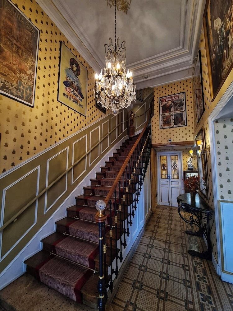 Hôtel de l'Abeille Orléans.