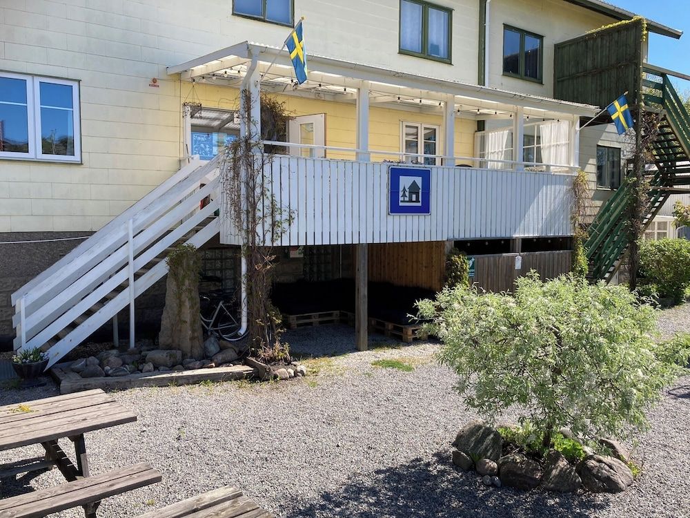 Kustnära Vandrarhem - Hostel.