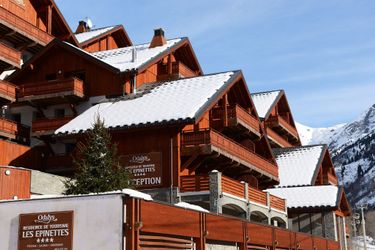 6-persoons bungalow Nice apartment with a dishwasher in the center of Vaujany