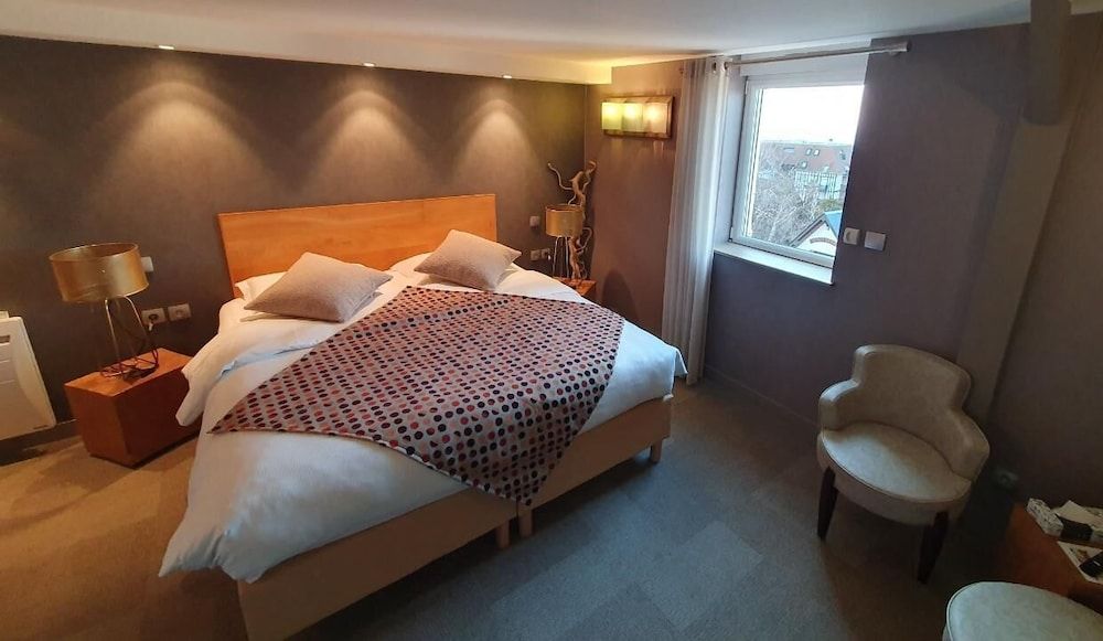 Hôtel Villa les Bains.