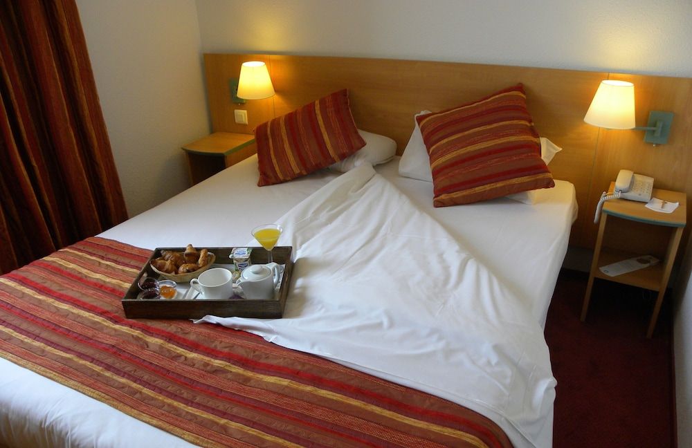 Logis Hotel Uzes Pont du Gard