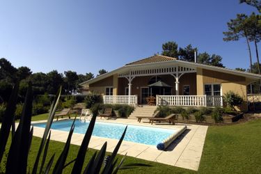 8-Personen Ferienhaus Gorgeous villa with a private pool at 2 km. from the sea