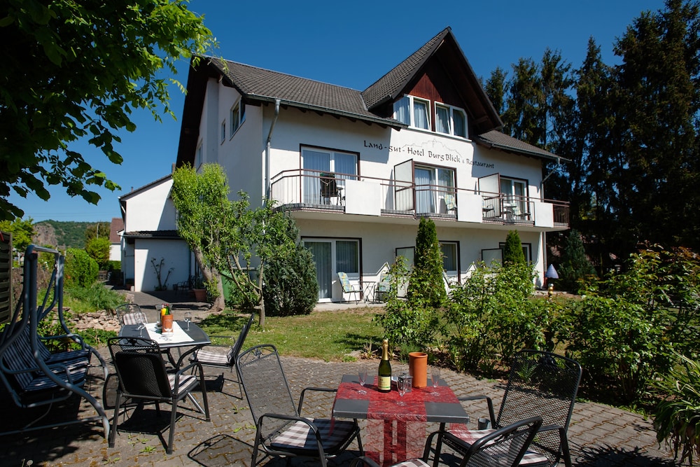 Land-gut-Hotel BurgBlick