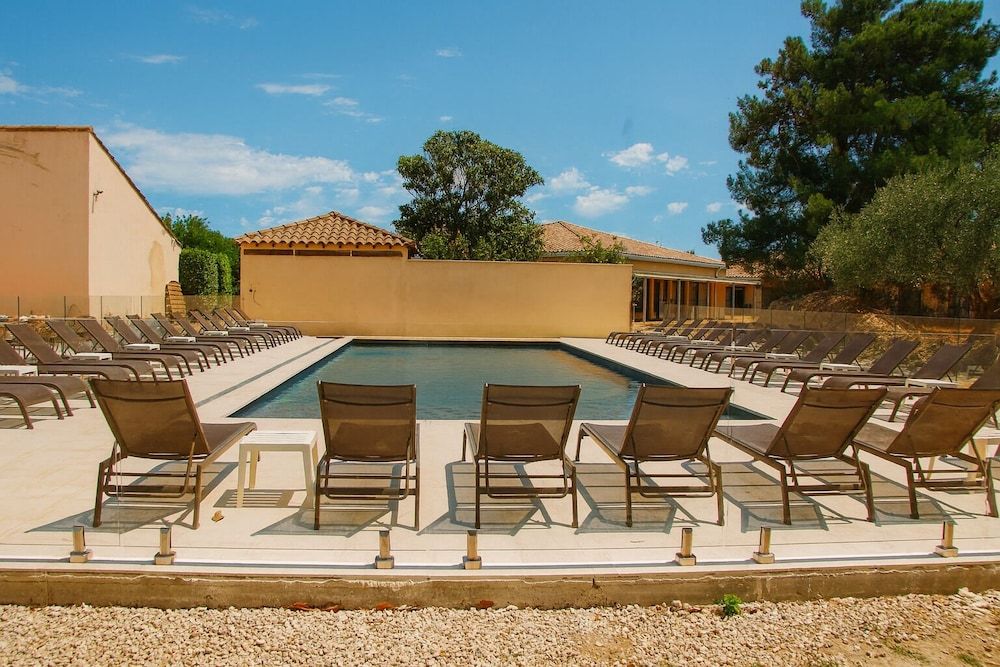 Golden Tulip Avignon Le Paradou