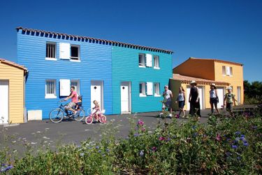 4-Personen Ferienhaus Colorful semi-detached house, just 300m. away from the beach