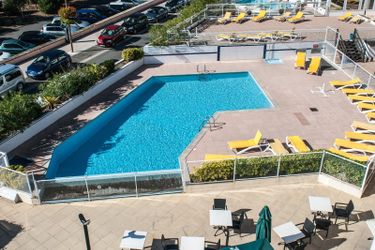 6-Personen Ferienhaus 1 Bedroom Alcove Apartment for 6 (Patio View) - Short Stays
